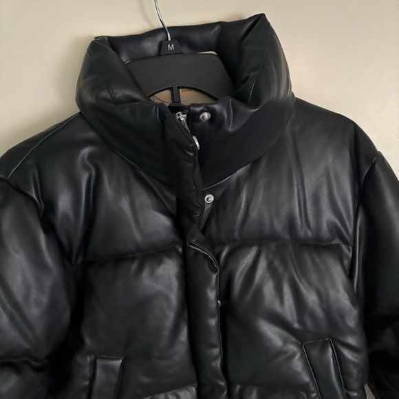 Levi’s leather puffer jacket faux black Women’s size XS NEW - Picture 5 of 7